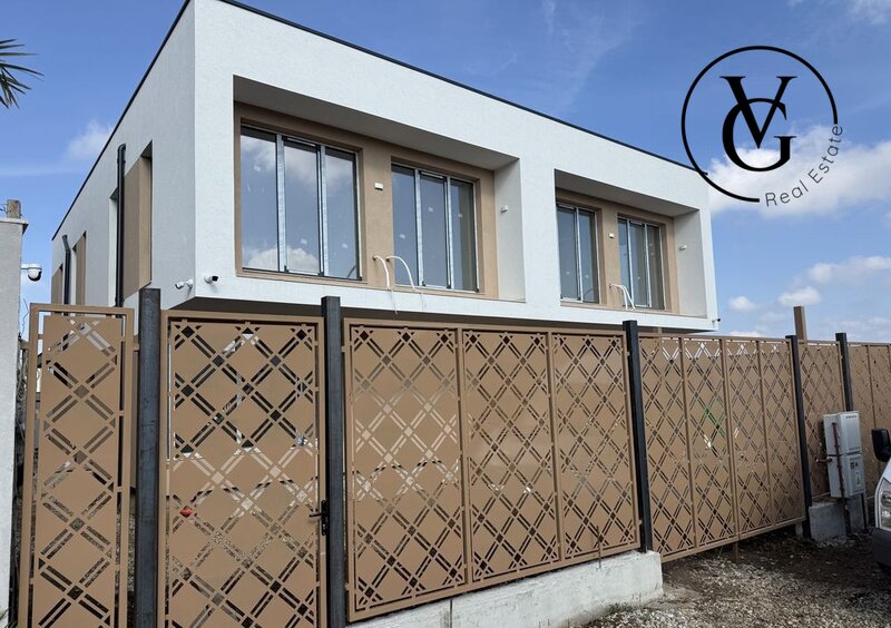 Corbeanca Petresti Vila Cuplata P+1