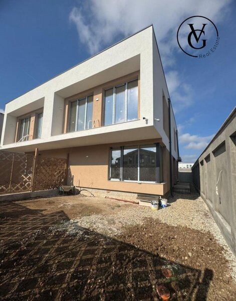 Corbeanca Petresti Vila Cuplata P+1